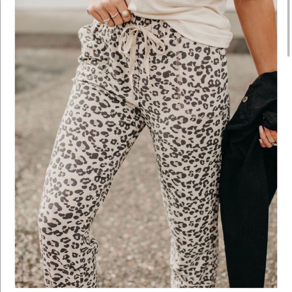 Leopard Joggers * - Picture 2 of 6